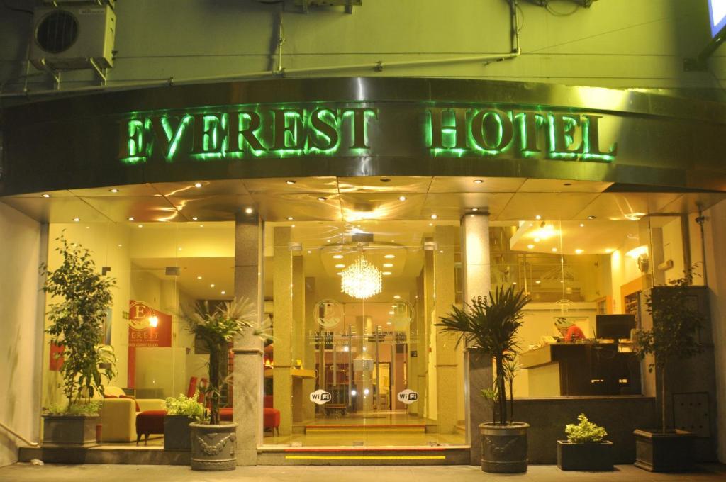 Hotel Everest Cordova Esterno foto